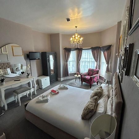 The Lyndhurst Guest House Great Yarmouth Extérieur photo
