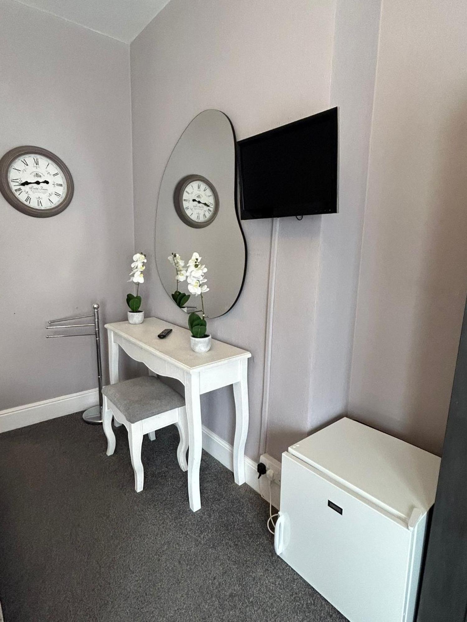 The Lyndhurst Guest House Great Yarmouth Extérieur photo